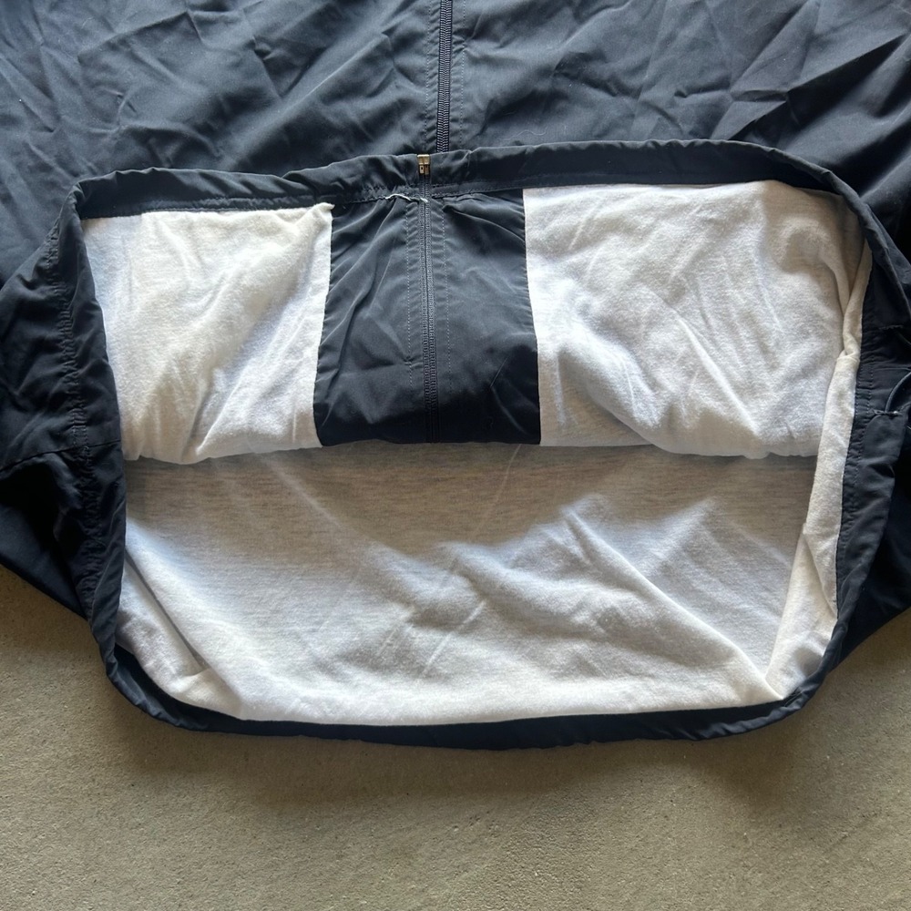 Vintage Wilson Windbreaker Jacket Size XL Gray Navy Blue Full Zip Hooded - Picture 7 of 8